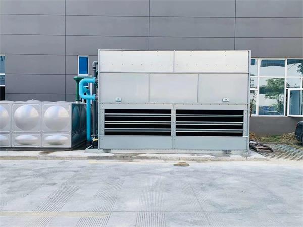 工業(yè)閉式冷卻塔實(shí)現(xiàn)高精度、高質(zhì)量的冷卻要求